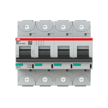 4-napainen K-käyrä 80A, IEC/EN 60947-2: Ue= 240/415VAC Icu=50kA, Ue= 400/690VAC Icu=6kA