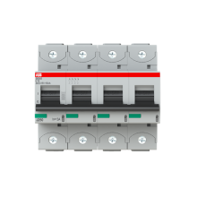 4-napainen C-käyrä 13A, IEC/EN 60947-2: Ue= 240/415VAC Icu=50kA, Ue= 400/690VAC Icu=6kA