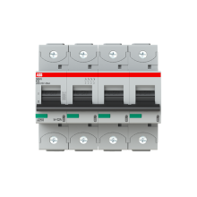 4-napainen K-käyrä 32A, IEC/EN 60947-2: Ue= 240/415VAC Icu=50kA, Ue= 400/690VAC Icu=6kA