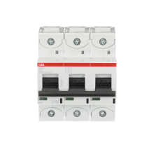 3-napainen K-käyrä 32A, IEC/EN 60947-2: Ue= 240/415VAC Icu=50kA, Ue= 400/690VAC Icu=6kA