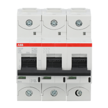 3-napainen C-käyrä 80A, IEC/EN 60947-2: Ue= 240/415VAC Icu=50kA, Ue= 400/690VAC Icu=6kA