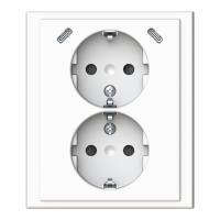 Maadoitettu 2-osainen pistorasia  2 x USB C -laturilla