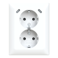 Pistorasia 2-osainen, maadoitettu, 2 x USB C laturilla